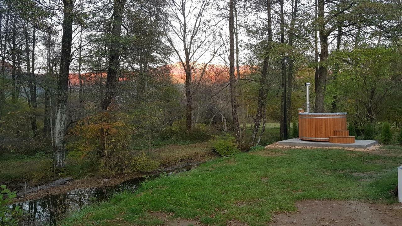 Vodenica Vrelo Chalets Врело-Кореничко Экстерьер фото